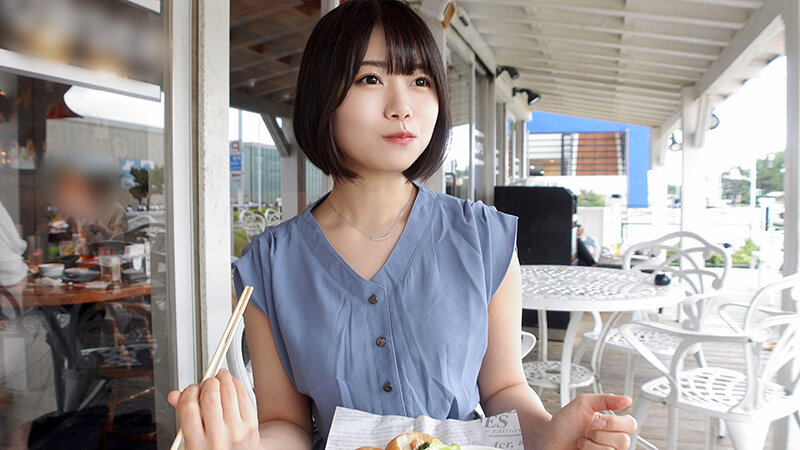 【ゆの28歳】ショートヘアのパイパン若妻と中出しSEX